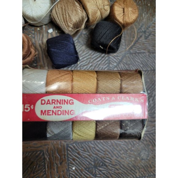 Lot VTG J & P Coats Mending Floss  Box Thread Spools Silk Hosiery Darning Cotton - Picture 5 of 10